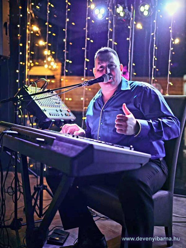 Dévényi Barna